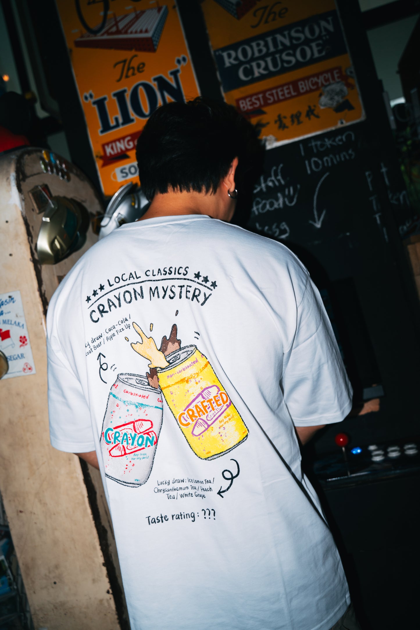 CRAYON MYSTERY (WHITE T)