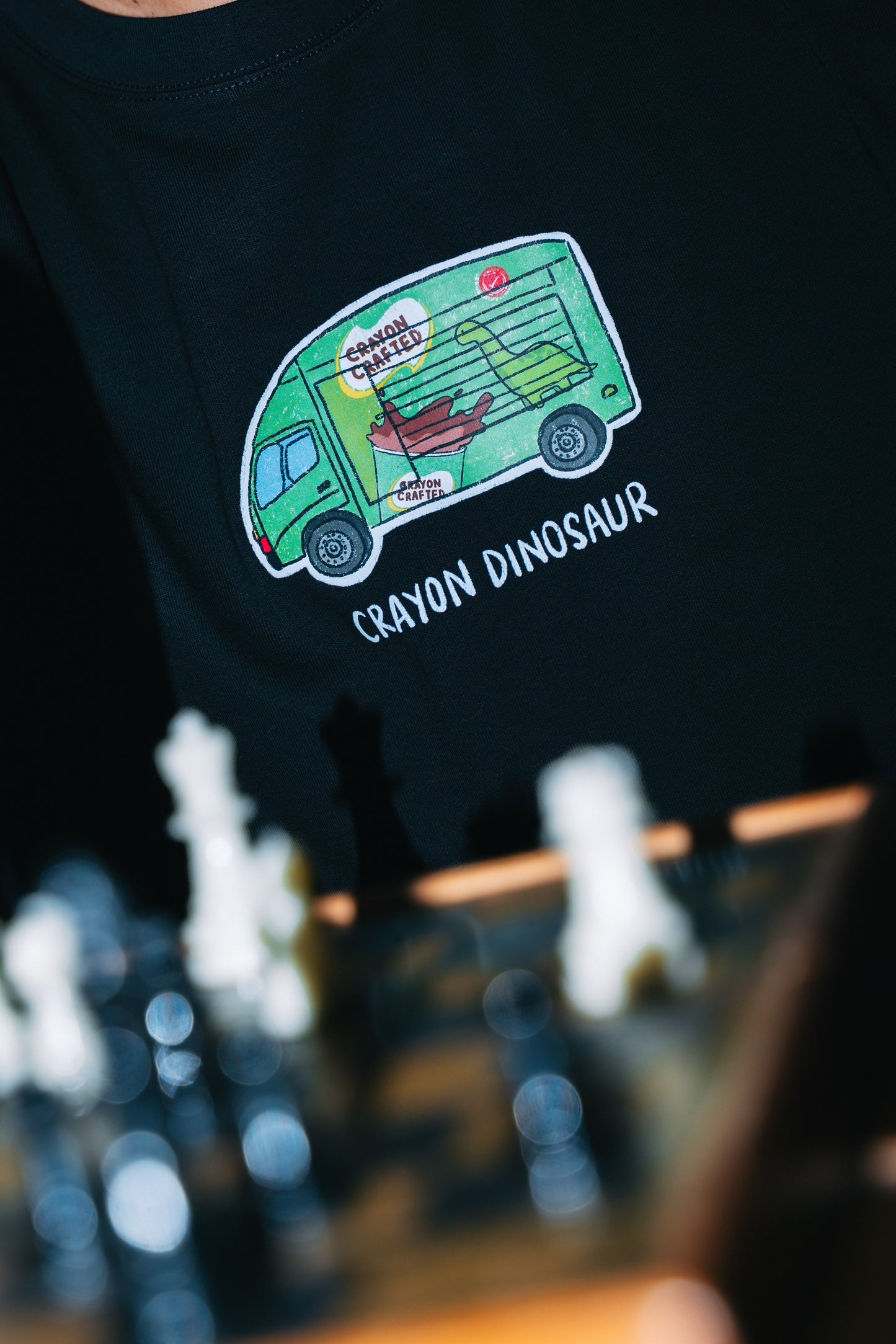 CRAYON DINOSAUR (BLACK T)